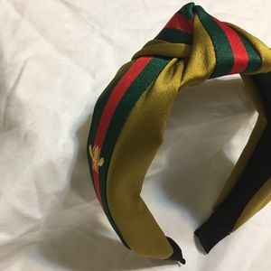 Olive green headband with bee decals! 🐍🐝